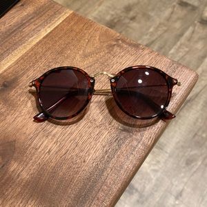 Women’s Tortoiseshell Round Sunglasses
